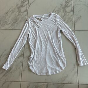ALO Yoga White Long Sleeve Crewneck Top